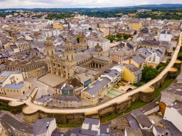 Apartamento Dentro De Muralla Y Parking Gratuito En Pleno Centro لوغو المظهر الخارجي الصورة